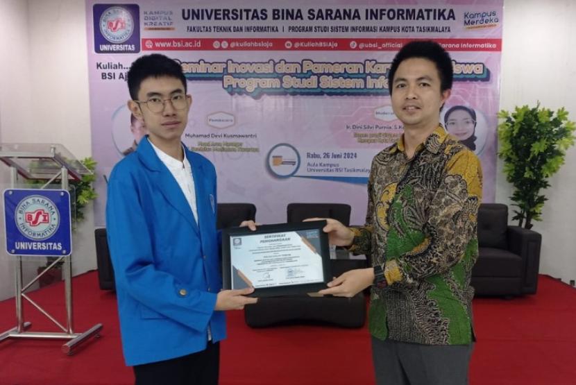 Vincent Christian, mahasiswa Program Studi (Prodi) Sistem Informasi Universitas BSI (Bina Sarana Informatika) kampus Tasikmalaya, bersama timnya yang terdiri dari Aril Muhammad Ihsan, Muhamad Ikhsan Aziz, Rizqia Jihan, dan Fadhil Rafi Abdul Aziz, berhasil menciptakan aplikasi inovatif bernama AthenaIQ.