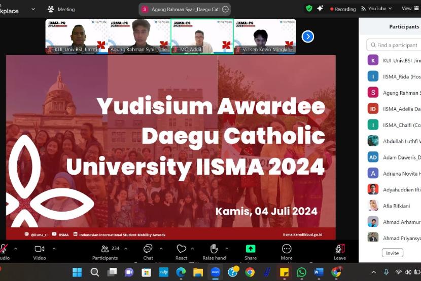 Awardee Universitas BSI (Bina Sarana Informatika), Adam Daweris, siap berangkat ke Korea Selatan untuk menimba ilmu di Daegu Catholic University setelah mengikuti Yudisium IISMA 2024 yang diselenggarakan secara daring melalui Zoom pada Kamis (4/7/2024).