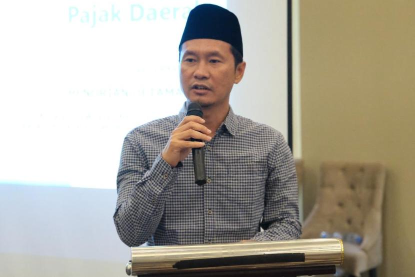 DPRD Jawa Barat (Jabar) mengingatkan pemerintah dan berbagai pihak terkait potensi gelombang pemutusan hubungan kerja (PHK) yang disebabkan oleh pelesuan ekonomi global. 