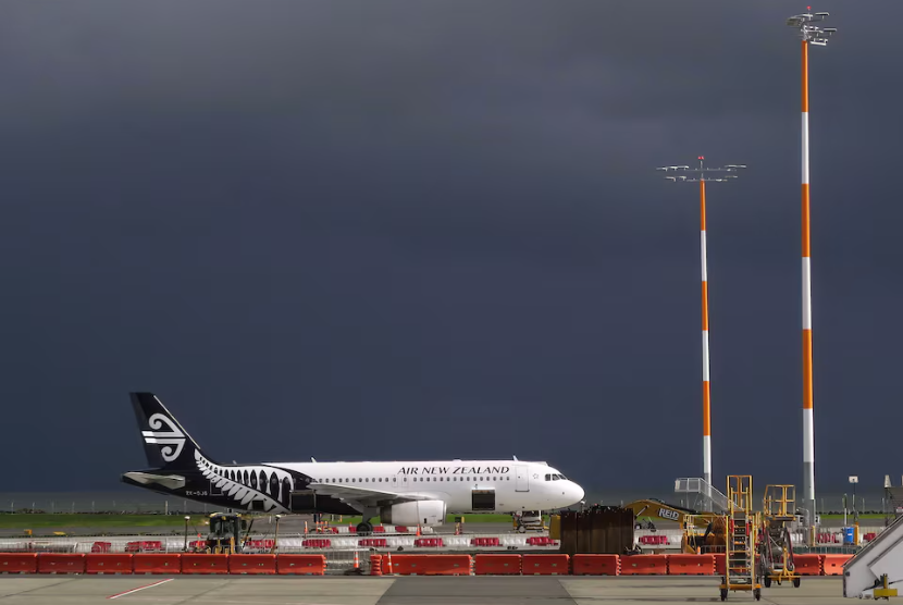 Maskapai Selandia Baru, Air New Zealand, membatalkan target emisi 2030 karena sejumlah alasan. 