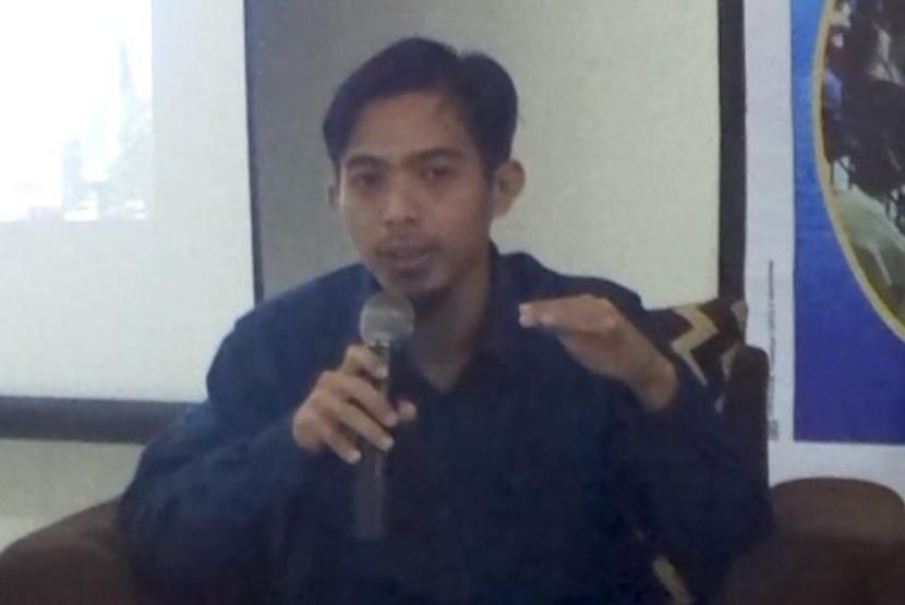 Dua mahasiswa inovatif dari Universitas BSI (Bina Sarana Informatika) Kampus Tegal, Abdul Manan dan Risalatun Muawanah, telah menciptakan gebrakan besar bagi Desa Brekat, Kabupaten Tegal. 