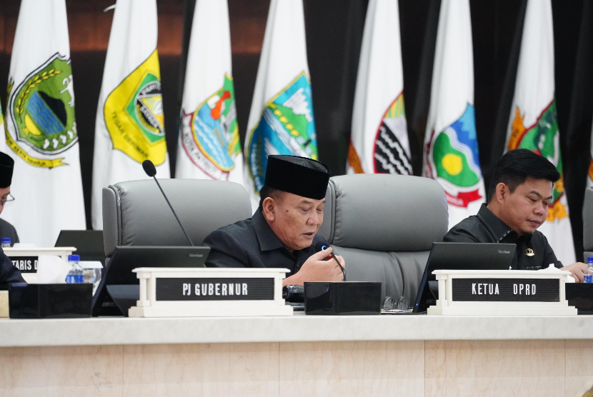 DPRD Provinsi Jawa Barat (Jabar) menggelar rapat paripurna bahas pandangan umum fraksi-fraksi terhadap Rancangan Peraturan Daerah (Ranperda) tentang Perubahan Anggaran Pendapatan Belanja Daerah (APBD) Tahun Anggaran (TA) 2024.