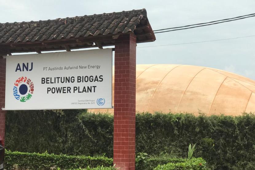 PT Austindo Aufwind New Energy (AANE) yang mengoperasikan bidang usaha pembangkit listrik biogas ANJ di Perkebunan Belitung SMM, berhasil mengubah limbah menjadi berkah. 