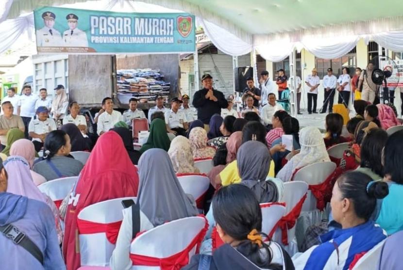 Pemerintah Provinsi (Pemprov) Kalimantan Tengah (Kalteng) kembali menggelar Pasar Murah di beberapa titik lokasi. Pasar Murah tersebut dibuka oleh Wakil Gubernur (Wagub) Kalteng H Edy Pratowo, Rabu (4/9/2024).