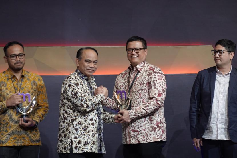 PT Permodalan Nasional Madani (PNM) kembali mencatatkan prestasi gemilang dengan meraih dua penghargaan bergengsi pada ajang Merdeka Awards 2024.