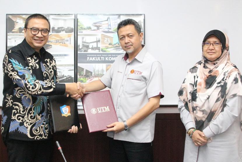 Cyber University semakin mengukuhkan posisinya di kancah global dengan menandatangani kesepakatan kerja sama melalui Letter of Intent (LoI) dengan Universiti Teknologi Malaysia (UTM).