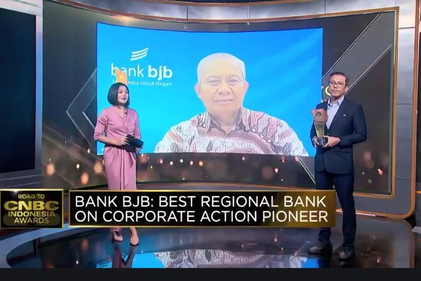 CNBC Indonesia kembali menggelar ajang tahunan CNBC Indonesia Awards 2024, sebuah acara yang dirancang untuk memberikan penghargaan kepada perusahaan-perusahaan dan individu yang memiliki kontribusi signifikan terhadap perekonomian Indonesia. 