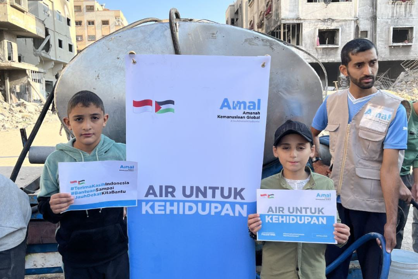  Yayasan Amanah Kemanusiaan Global (AMAL) kembali menyampaikan bantuan kepada warga Gaza dalam program Air Untuk Kehidupan.