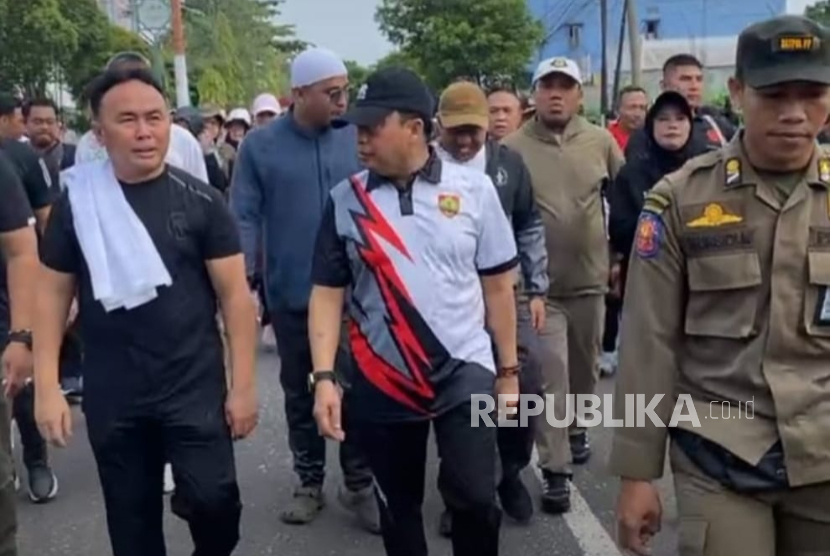 Peringatan Hari Pahlawan 10 November 2024 di Provinsi Kalimantan Tengah antara lain dimeriahkan dengan  Jalan Sehat Berkah bersama Gubernur Sugianto Sabran dan Ketua TP PKK Prov Kalteng Ivo Sugianto Sabran.