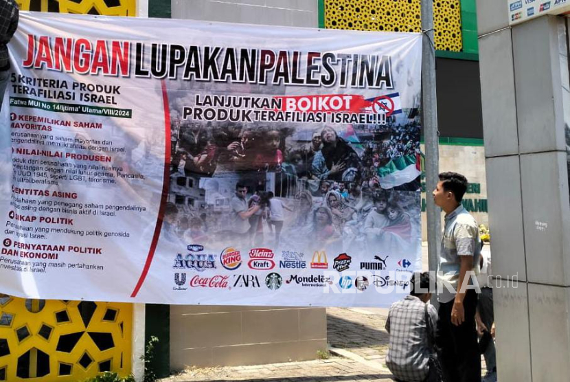 Mahasiswa dari berbagai daerah di Indonesia menyerukan boikot produk terafiliasi Israel. 