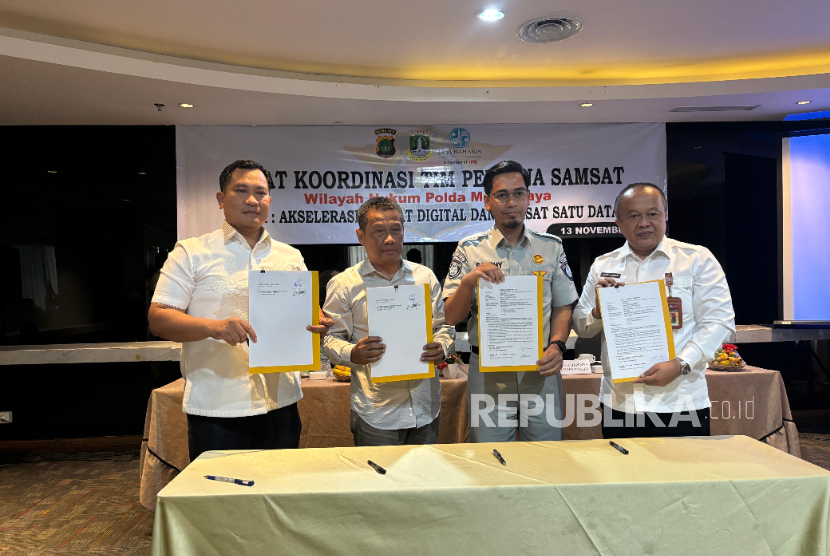 Realisasi penerimaan pajak dari program pemutihan denda pajak kendaraan bermotor (PKB) yang diberlakukan Pemprov Banten disambut antusias masyarakat. 