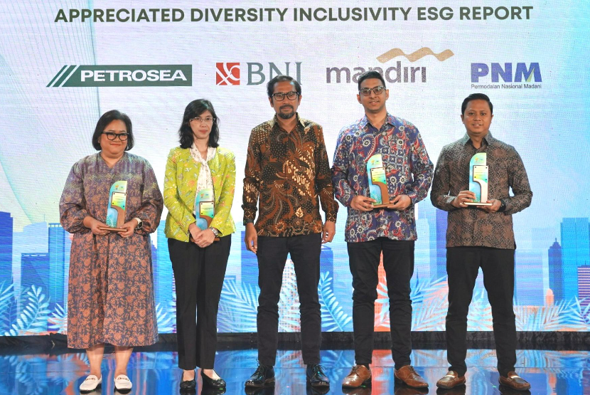 PT Permodalan Nasional Madani (PNM) meraih penghargaan “Appreciated Diversity Inclusivity ESG Report” dalam ajang Investor Daily ESG Appreciation Night yang berlangsung di Hotel Westin, Jakarta. 