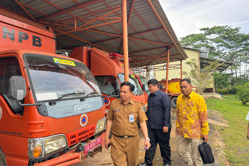 Anggota Komisi VIII DPR RI asal Pemilihan Kalimantan Selatan Sandi Fitrian Noor mengungkapkan kesiapan membantu Badan Penangulangan Bencana Daerah (BPBD) Provinsi Kalsel, terutama fasilitasi bantuan peralatan dari Badan Nasional Penanggulangan Bencana (BNPB) RI.