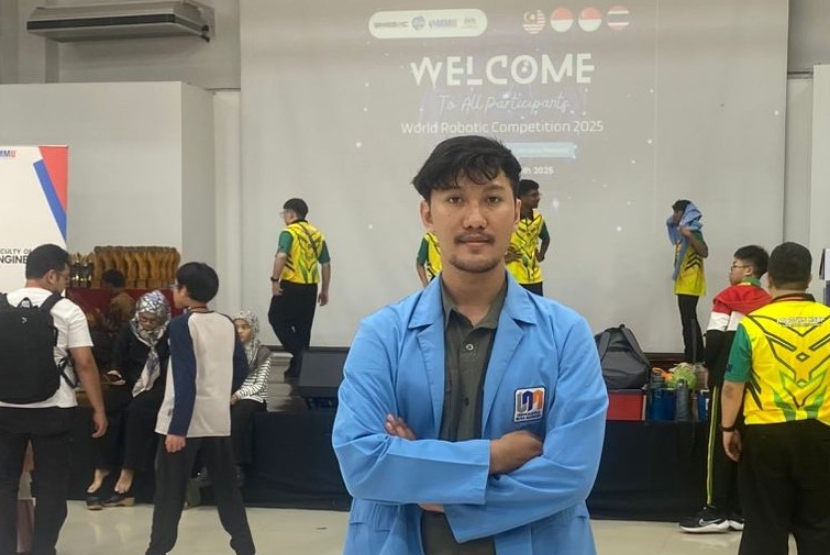 Nabil Nurfauzan, mahasiswa Program Studi (prodi) Bisnis Digital, Fakultas Ekonomi dan Bisnis (FEB) Universitas Nusa Mandiri (UNM), berhasil mencuri perhatian dengan meraih juara pertama di ajang bergengsi WRC Competition Ministry of Higher Education Cup 2025.