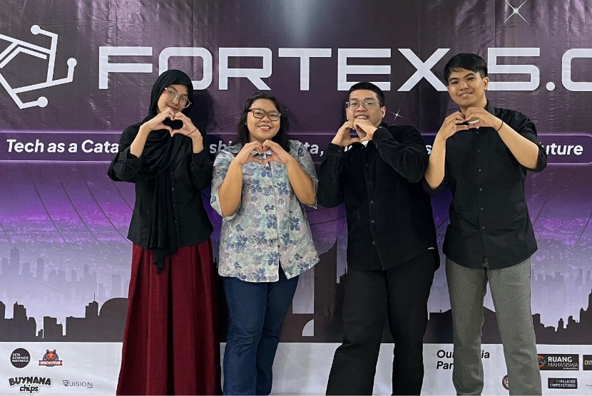 Tim mahasiswa Universitas Nusa Mandiri (UNM) kembali menunjukkan prestasi membanggakan dengan menjadi finalis dalam kompetisi UI/UX Design Competition pada ajang FORTEX 5.0.