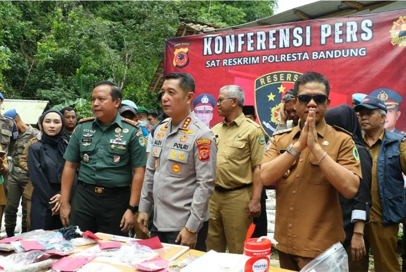 Bupati Dadang Supriatna Apresiasi Pengungkapan Penambangan Emas Ilegal Kutawaringin