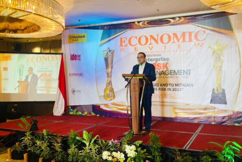 Rektor Cyber University Gunawan Witjaksono membekali peserta Indonesia Enterprise Risk Management Award VII 2025 dengan wawasan tentang bagaimana membangun benteng pertahanan yang kokoh di era digital.