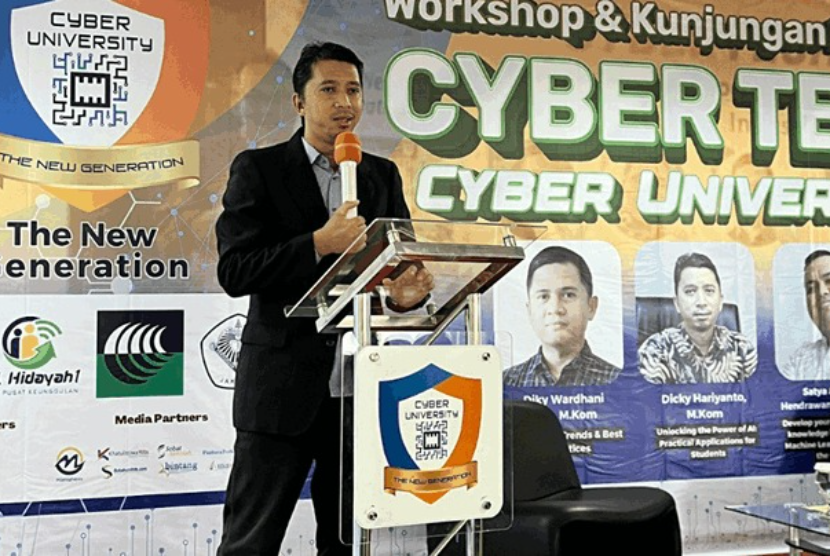 Cyber University, yang dikenal dengan sebagai The First Fintech University in Indonesia, terus menunjukkan komitmennya sebagai pelopor pendidikan di bidang financial technology (fintech).