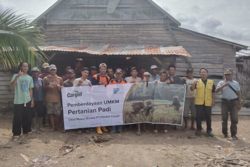 Pemberdayaan UMKM Pertanian Padi di Desa Mukut, Kabupaten Banyuasin.