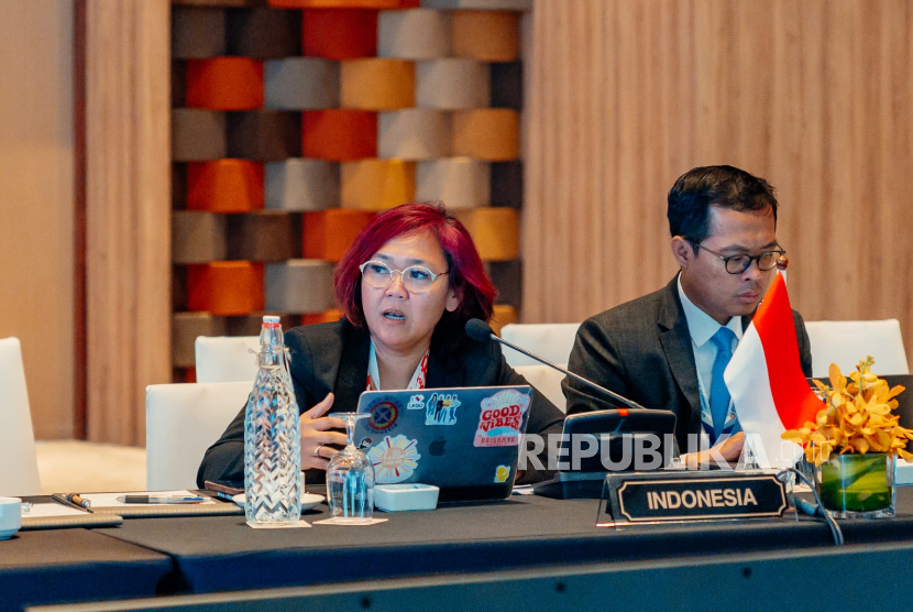 Wakil Indonesia pada ASEAN Intergovernmental Commission on Human Rights (AICHR), Anita Wahid.