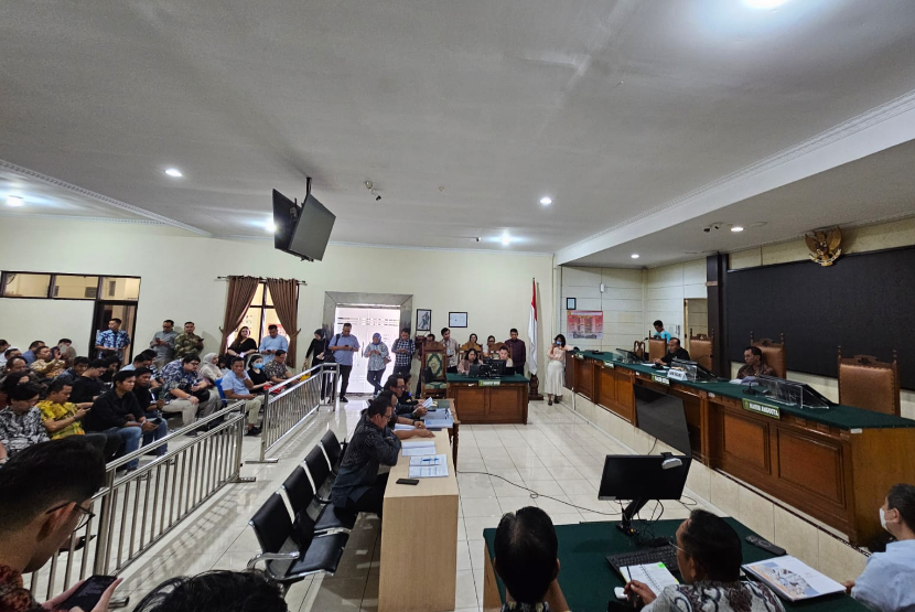 Suasana rapat kreditur PT Sritex yang digelar di Pengadilan Negeri Niaga Semarang, Jawa Tengah, Jumat (28/2/2025). Dalam rapat tersebut, Hakim Pengawas, Haruno, resmi memutus Sritex insolvent atau bangkrut. 