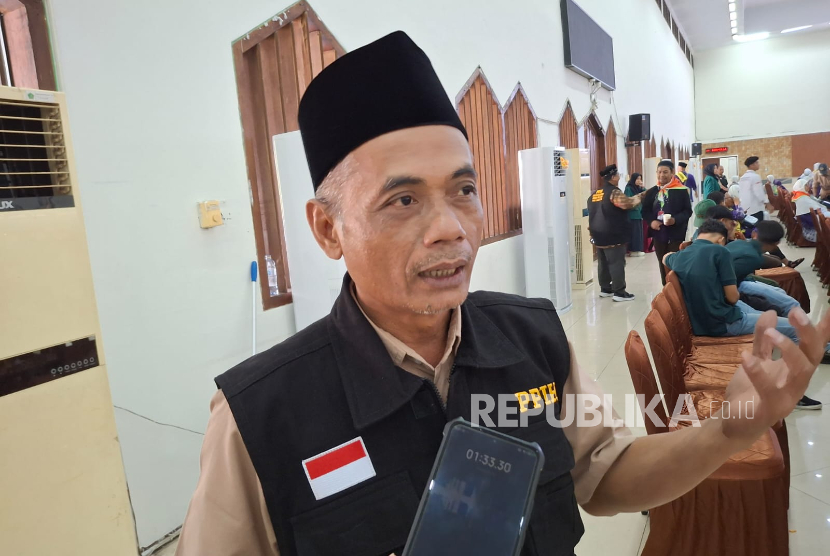 Kepala UPT Asrama Haji Embarkasi Pondok Gede Muhammad Ali Zakiyudin di Asrama Haji Pondok Gede Jakarta, Kamis (1/5/2025). 