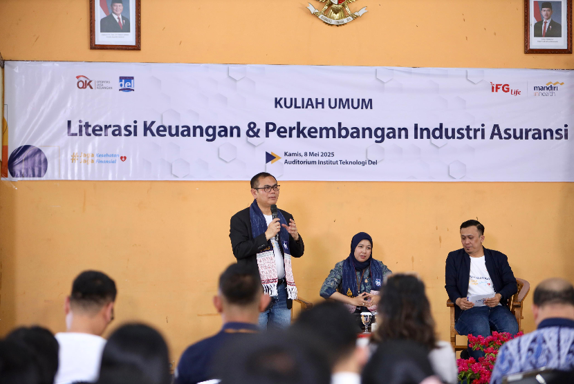 Kegiatan Kuliah Umum “Literasi Keuangan dan Perkembangan Industri Asuransi” di Institut Teknologi Del, Sumatra Utara.