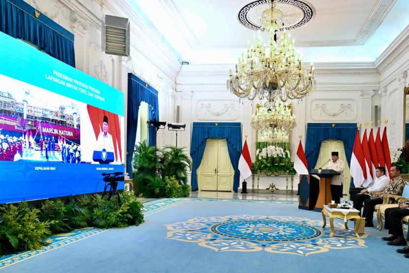 Presiden RI Prabowo Subianto menyatakan lapangan minyak di Forel dan Terubuk, Natuna, Kepulauan Riau, yang baru saja diresmikan merupakan tonggak penting dan bersejarah dalam upaya mencapai swasembada energi nasional.