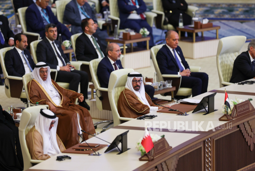 Para pemimpin Arab menghadiri KTT Liga Arab ke-34, di Bagdad, Irak, Sabtu, 17 Mei 2025.