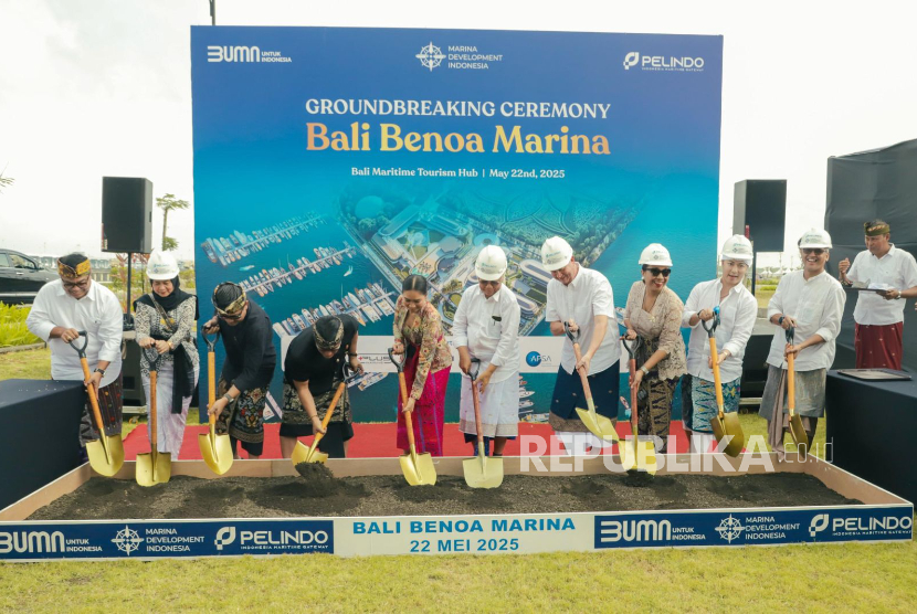 PT Pelabuhan Indonesia (Persero) atau Pelindo merealisasikan komitmennya dalam memperkuat pariwisata maritim Indonesia dengan dimulainya pembangunan Bali Benoa Marina di Bali Maritime Tourism Hub (BMTH), Pelabuhan Benoa, Bali.