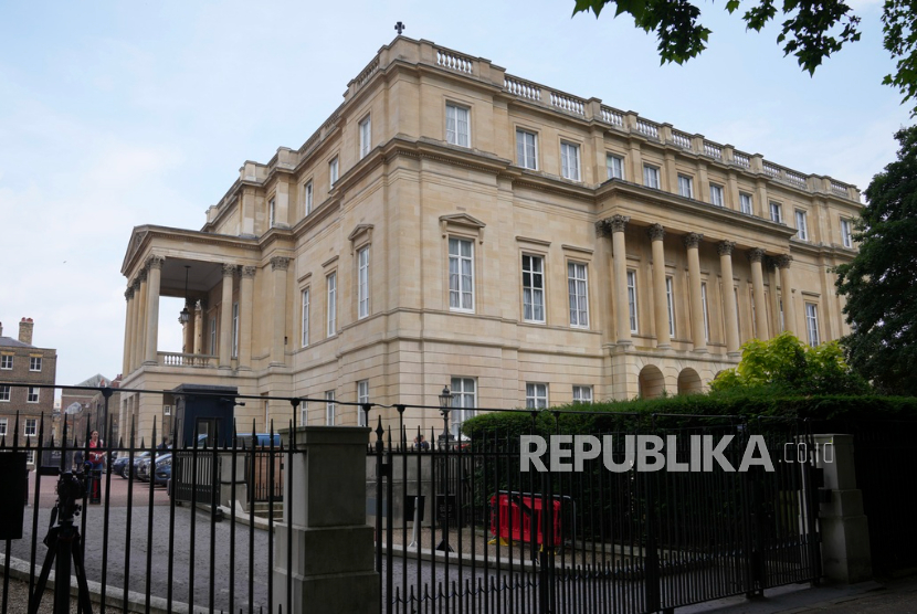 Pemandangan umum Lancaster House, tempat berlangsungnya pembicaraan perdagangan antara AS dan China, terlihat di London, Senin, 9 Juni 2025.