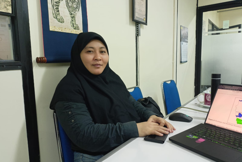 Dosen Teknik Lingkungan Universitas Indonesia (UI) Dwinanti Rika Marthanty mengungkapkan kritisnya kondisi air tanah di Jakarta.