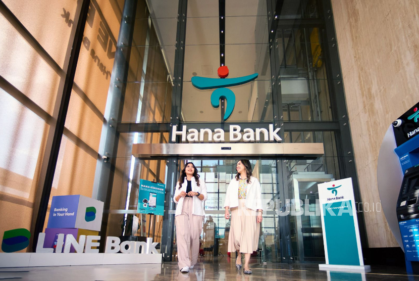 Hana Bank. Melanjutkan kesuksesan program Spend2Fly tahun lalu, PT Bank KEB Hana Indonesia (Hana Bank) berkolaborasi dengan PT Visa Worldwide Indonesia (Visa Indonesia) kembali menghadirkan program loyalitas nasabah bertajuk Spend4Win. 