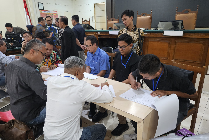 Pengadilan Negeri (PN) Niaga Semarang menggelar rapat verifikasi tagihan atau utang PT Sri Rejeki Isman Tbk (Sritex) dan tiga anak perusahaannya kepada para mantan pekerjanya, Kamis (10/7/2025). 