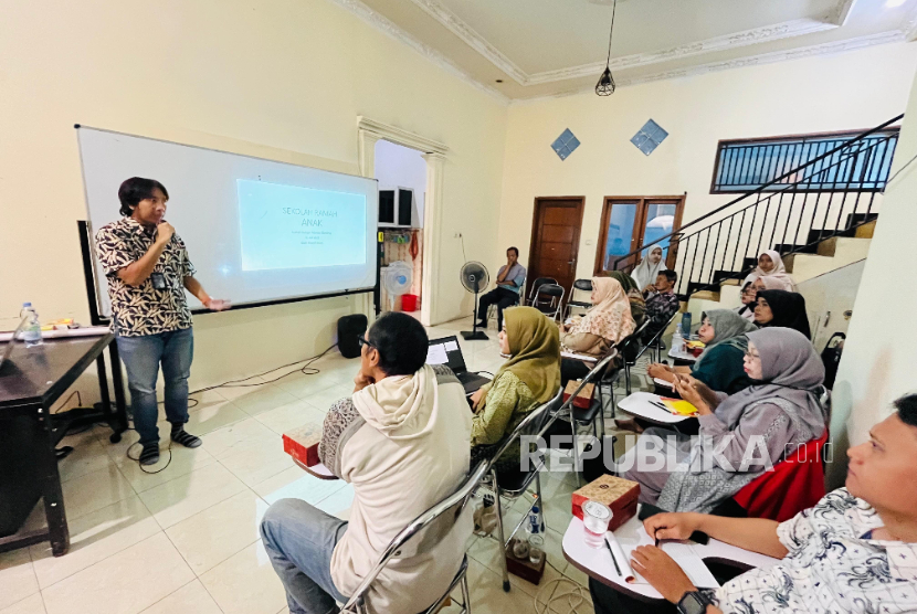PT Pelabuhan Indonesia (Persero) atau Pelindo menggagas pendirian rumah belajar 