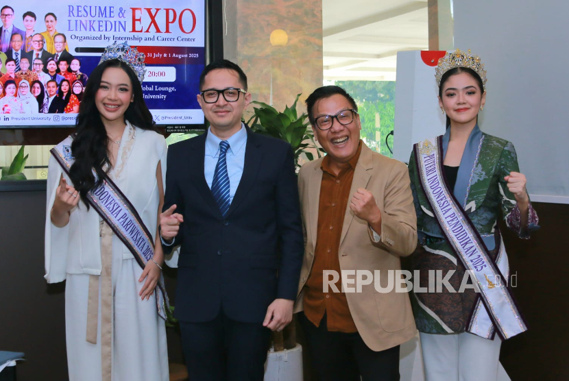 President University (Presuniv) terus menunjukkan komitmennya dalam menyiapkan mahasiswa menghadapi dunia kerja dengan menggelar Resume and LinkedIn Expo, Selasa hingga Jumat (29/7–1/8/2025). 