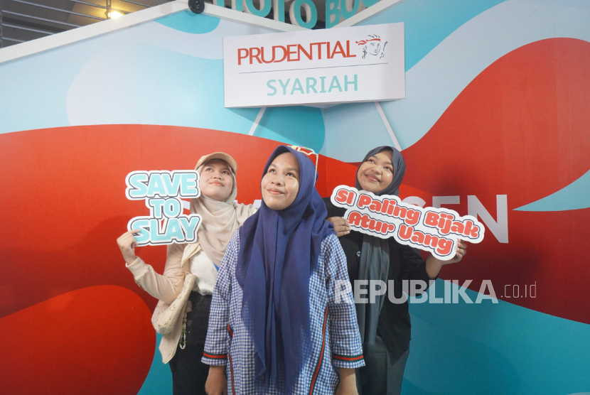 PT Prudential Sharia Life Assurance (Prudential Syariah) memperkuat komitmennya mendorong literasi dan inklusi keuangan bagi generasi muda dengan berpartisipasi dalam ajang Smart Financial Literacy (SmartFin Day) bersama Asosiasi Asuransi Jiwa Indonesia (AAJI). 