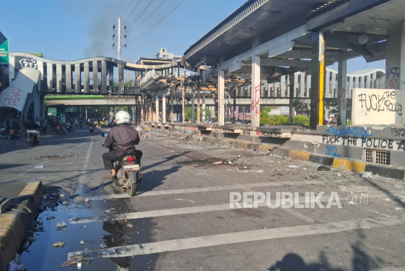 Suasana di Senen, Kwitang, Jakarta Pusat usai aksi demonstrasi, Sabtu pagi (30/8/2025).
