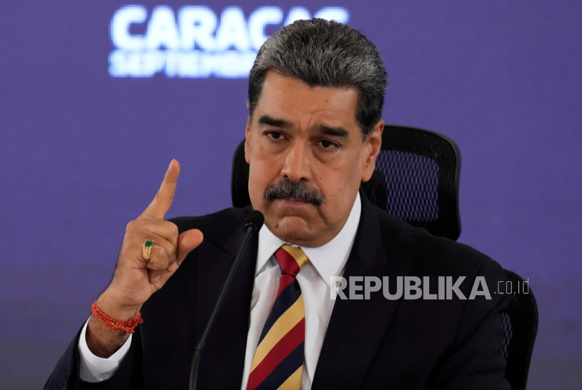 Presiden Nicolas Maduro memberikan konferensi pers di Caracas, Venezuela, Senin, 1 September 2025. 
