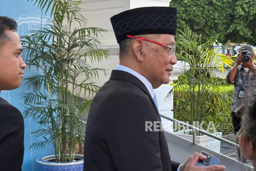 Menteri Haji dan Umrah KH Mochammad Irfan Yusuf Hasyim alias Gus Irfan di Istana Kepresidenan Jakarta, Senin (8/9/2025).
