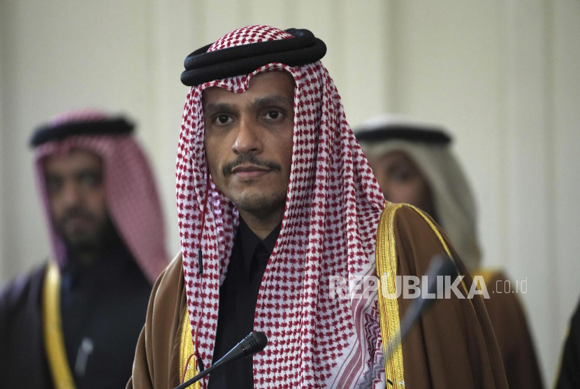 Perdana Menteri Qatar Mohammed bin Abdulrahman Al Thani saat berkunjung ke Isran pada 2023.
