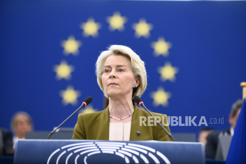 Presiden Komisi Eropa Ursula von der Leyen menyampaikan pidato di Parlemen Eropa di Strasbourg, Prancis timur, Rabu, 10 September 2025.