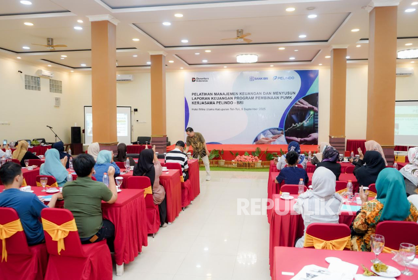 Pelindo Regional 4 memperluas dukungan bagi pelaku usaha mikro dan kecil (UMK) di Sulawesi Tengah melalui pelatihan manajemen keuangan yang digelar di dua kabupaten.