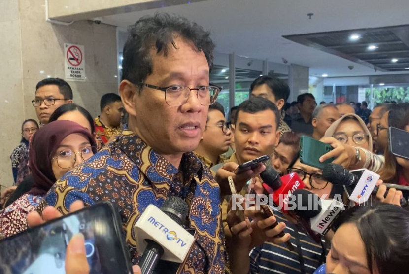 Menteri Keuangan Purbaya Yudha Sadewa usai menghadiri Raker Komisi XI DPR RI Agenda Pengambilan Keputusan Rencana Kerja dan Anggaran Tahun 2026 Kementerian Keuangan di Kompleks DPR RI, Jakarta, Kamis (11/9/2025). 