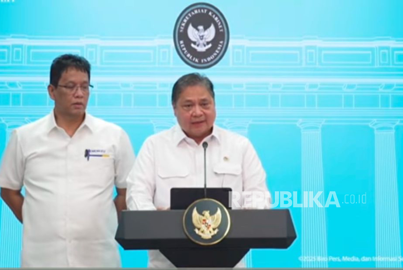 Paket Ekonomi Prabowo: Magang Dibayar Rp 3,3 Juta Hingga Ojol Terima JKK/JKM