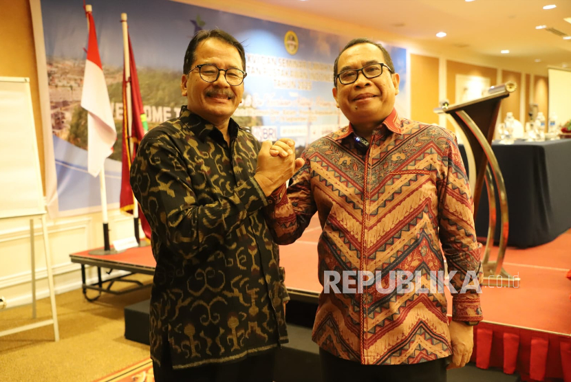 Joko Santoso Pimpin Ikatan Pustakawan Indonesia 2025-2028
