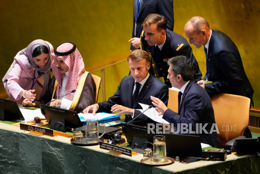 Suasana pertemuan tingkat tinggi di PBB yang membahas solusi dua negara Israel-Palestina Senin, 22 September 2025, di markas besar PBB.