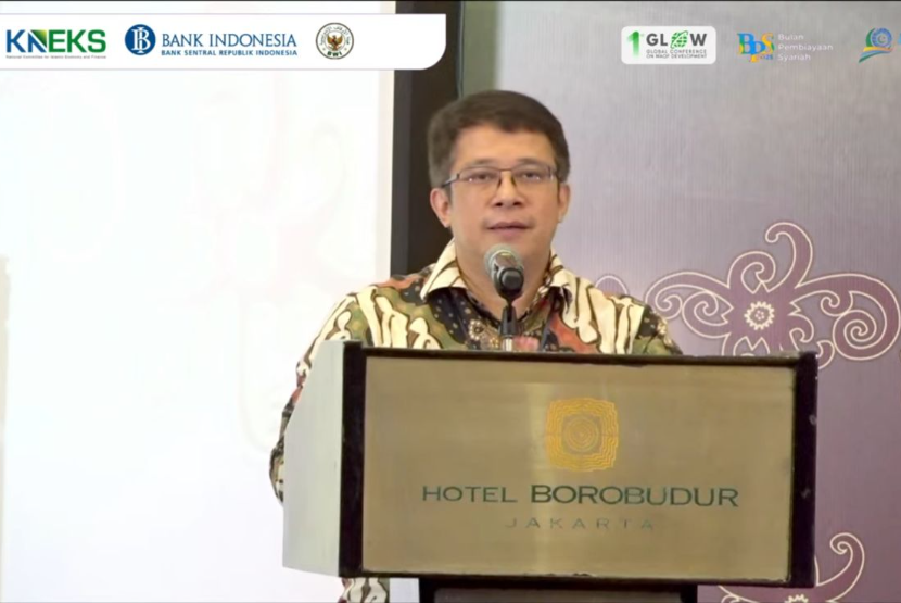 Tangkapan layar Direktur Eksekutif Departemen Ekonomi dan Keuangan Syariah BI, Dadang Muljawan Satria, saat memberikN sambutan pada Talkshow Terobosan Pembiayaan Proyek Wakaf Produktif Dan Waqf Project Pitching And Sharia Funding Expose yang diikuti secara daring, Rabu (24/9/2025).  