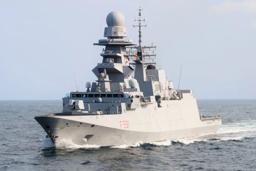 Fregat AL Italia Virginio Fasan yang dikirim mengawal Armada Sumud Global pada 24 September 202. 
