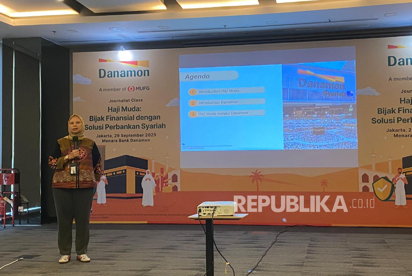 Syariah Funding Business Head Danamon, Merci Santi Adriani, dalam Journalist Class Tips Seputar Pentingnya Mempersiapkan Pengelolaan Keuangan yang Tepat bagi Calon Haji Muda di Menara Danamon Jakarta, Senin (29/9/2025).